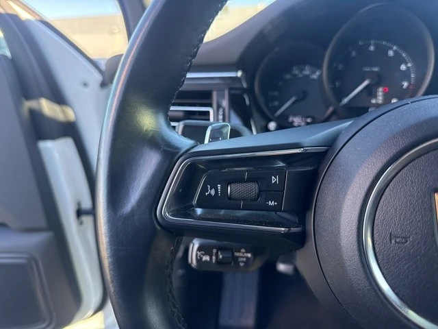 2024 Porsche Macan - Image 10 of 12