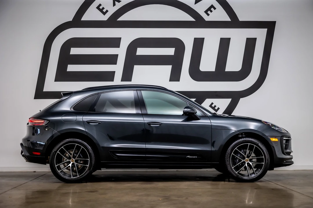 2024 Porsche Macan - Image 8 of 12