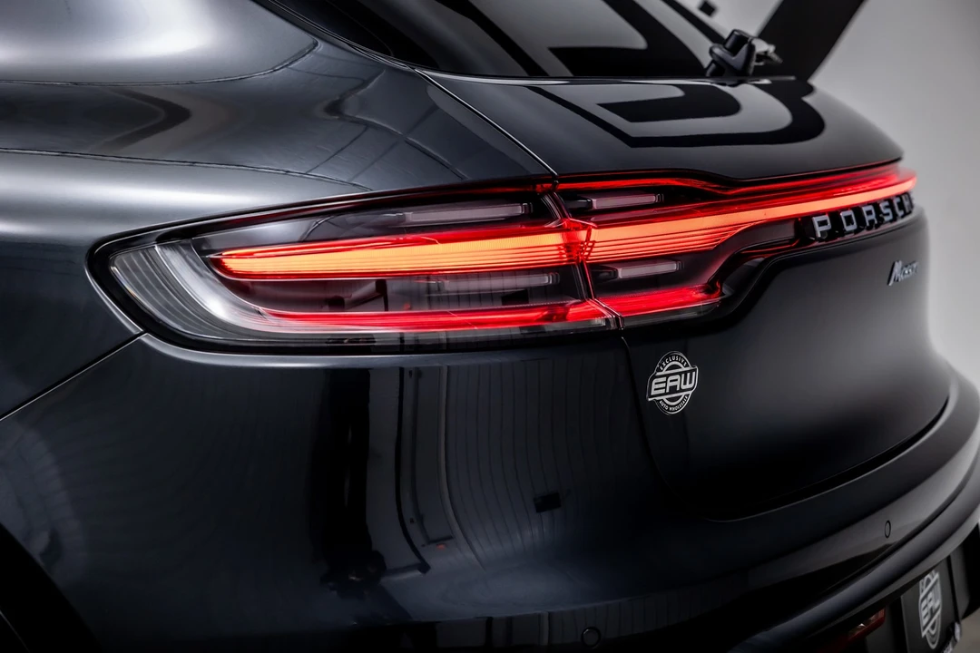 2024 Porsche Macan - Image 12 of 12