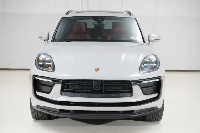 2024 Porsche Macan - Image 4 of 21