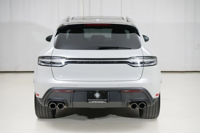 2024 Porsche Macan - Image 14 of 21