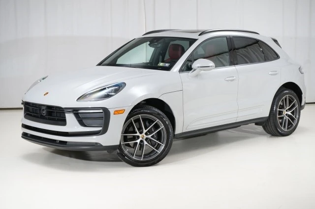 2024 Porsche Macan - Image 2 of 21