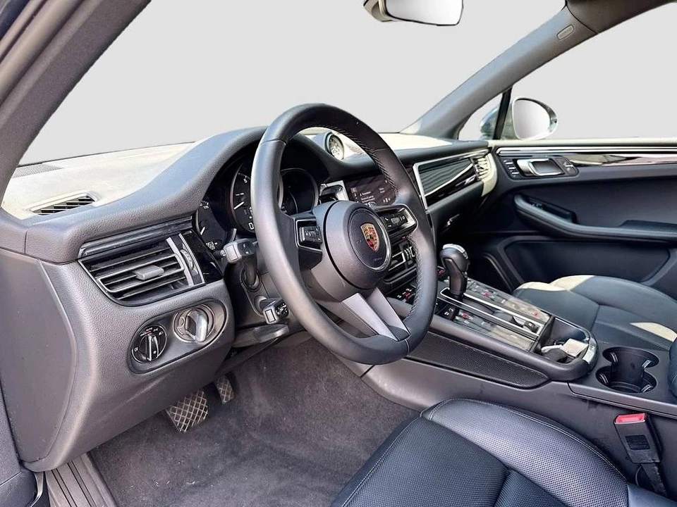 2024 Porsche Macan - Image 4 of 4