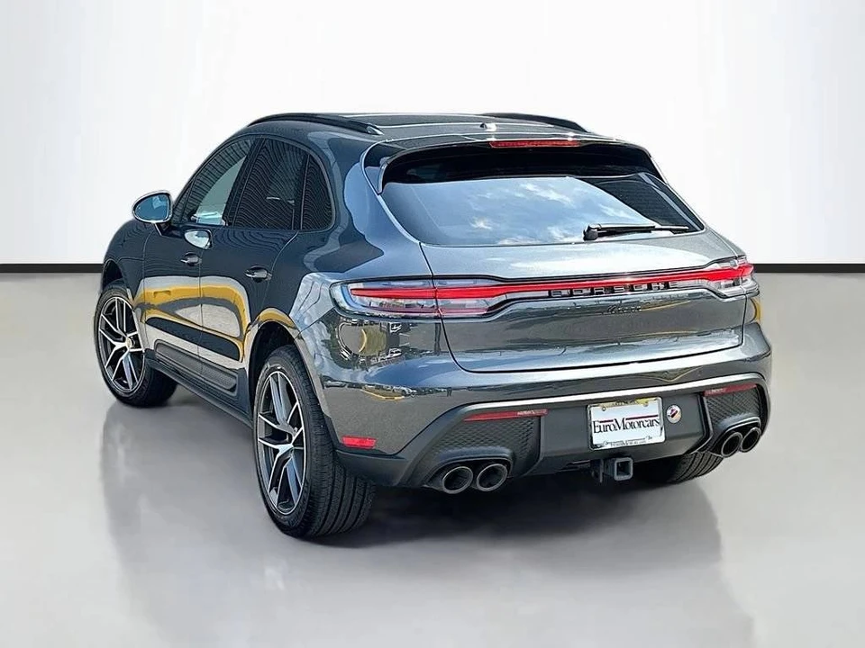 2024 Porsche Macan - Image 3 of 4