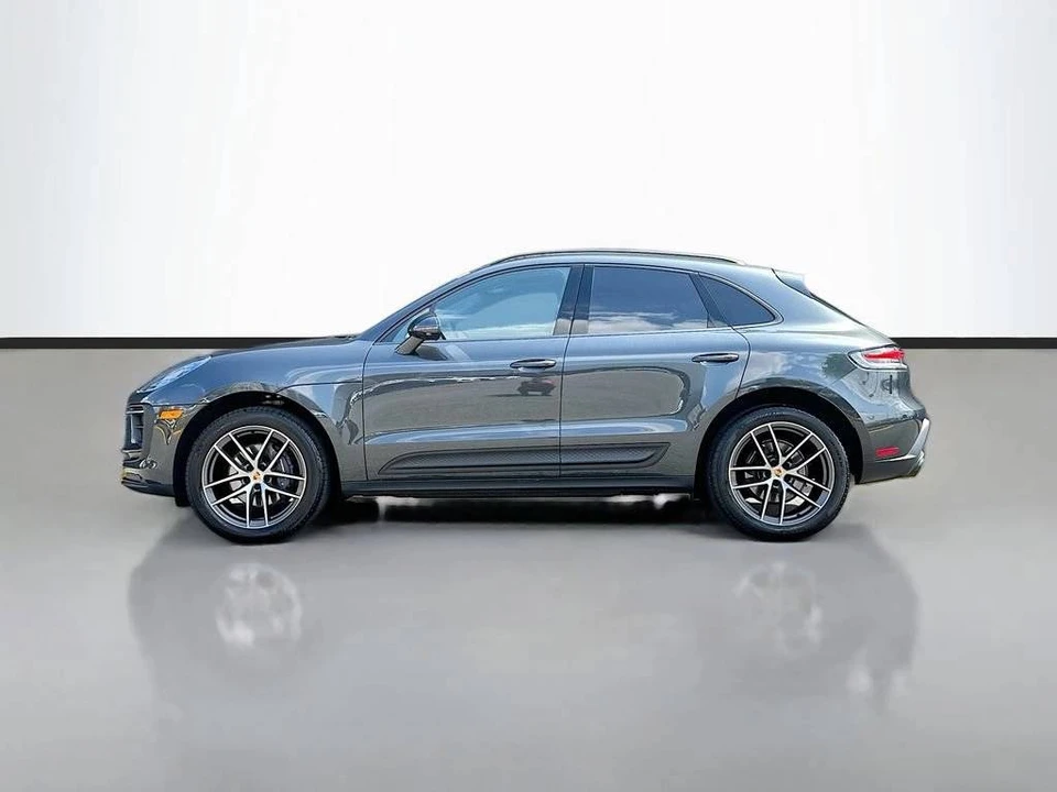 2024 Porsche Macan - Image 2 of 4