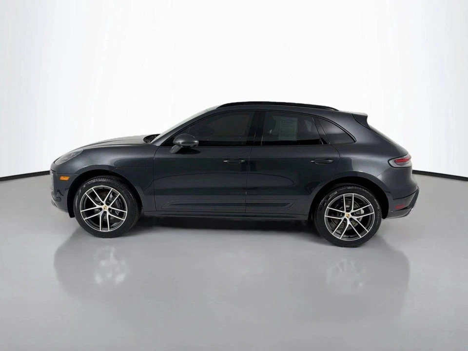 2024 Porsche Macan - Image 2 of 4
