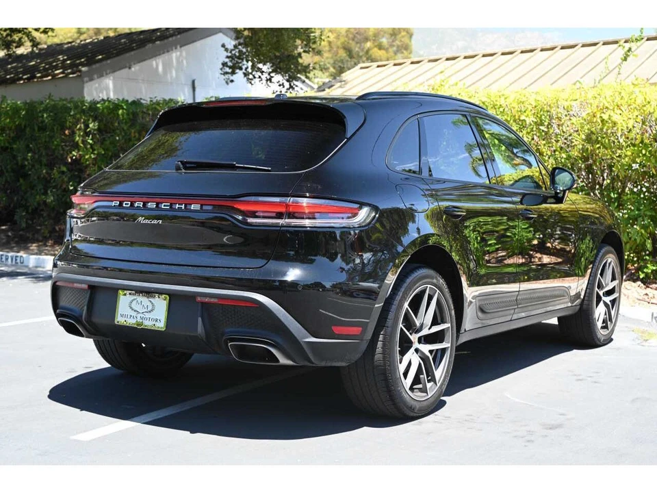 2024 Porsche Macan - Image 5 of 31