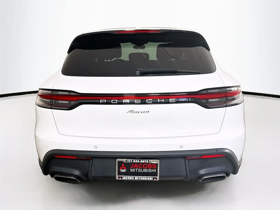 2024 Porsche Macan - Image 6 of 21