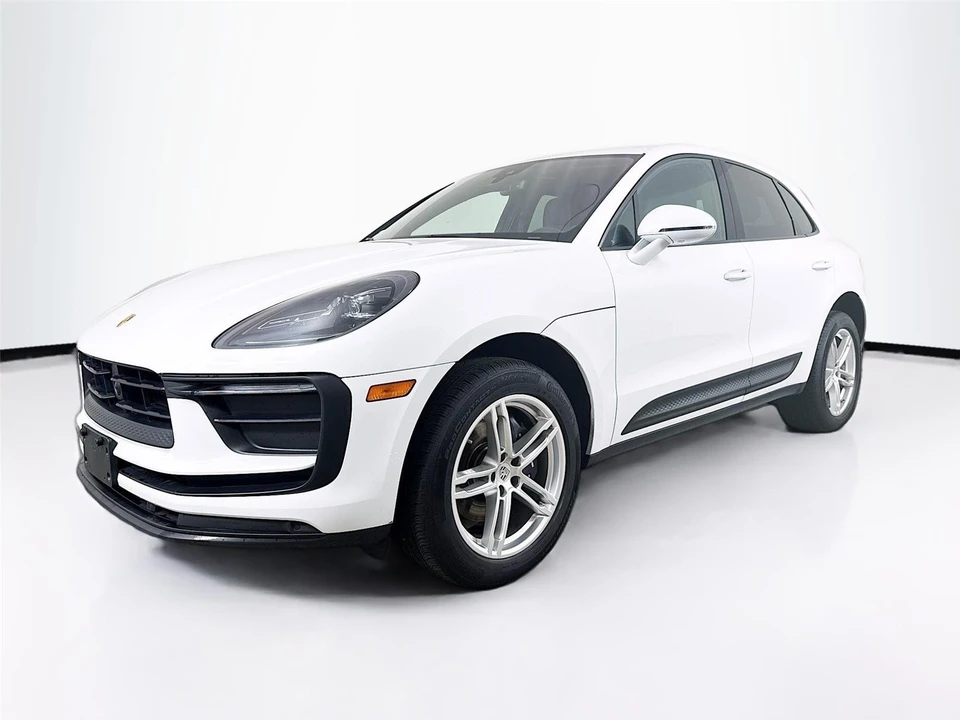 2024 Porsche Macan - Image 3 of 21