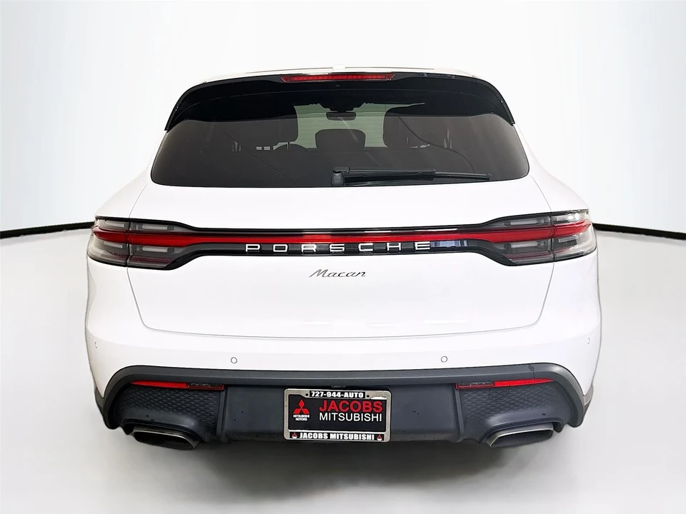 2024 Porsche Macan - Image 6 of 21