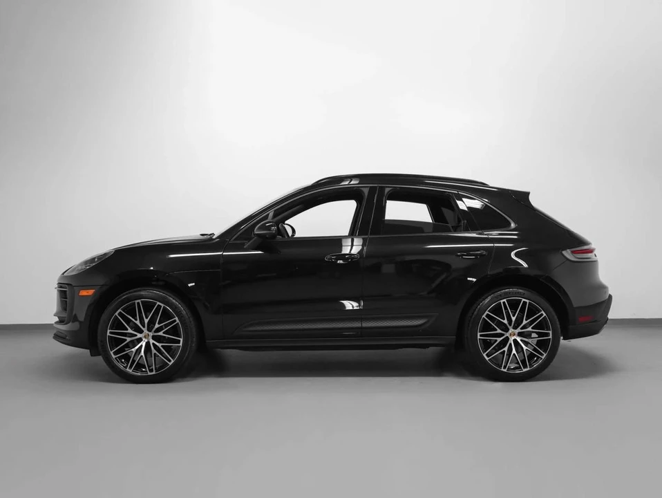 2024 Porsche Macan - Image 2 of 4