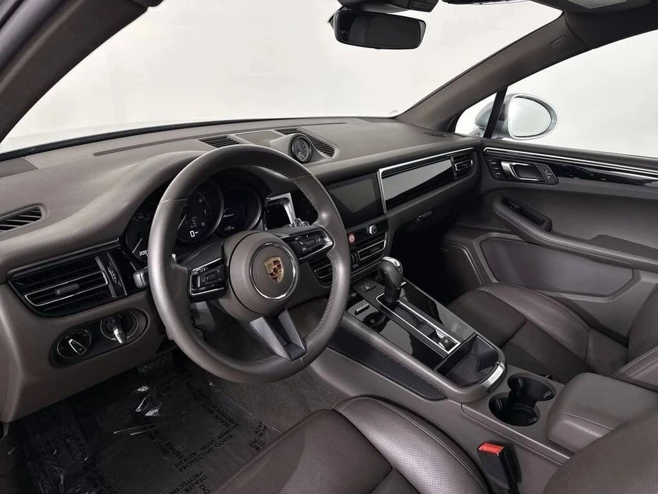2024 Porsche Macan - Image 4 of 4