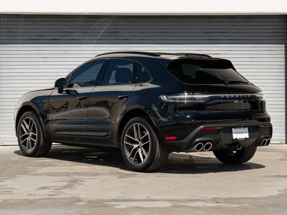 2024 Porsche Macan - Image 3 of 4