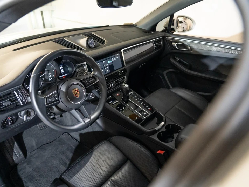 2024 Porsche Macan - Image 4 of 29
