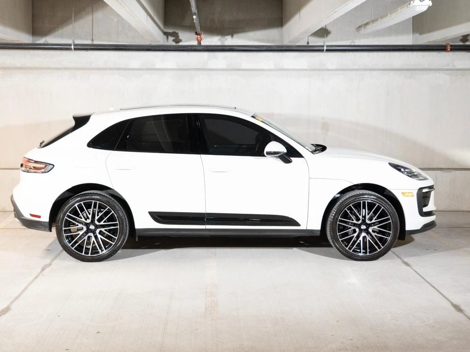 2024 Porsche Macan - Image 8 of 29