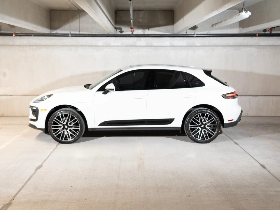 2024 Porsche Macan - Image 2 of 29