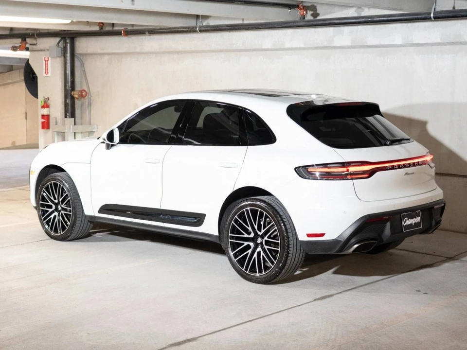 2024 Porsche Macan - Image 3 of 4