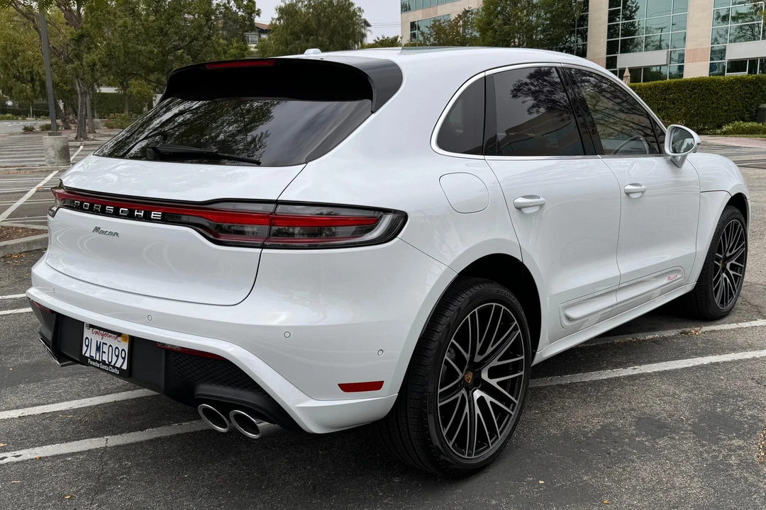 2024 Porsche Macan - Image 4 of 31