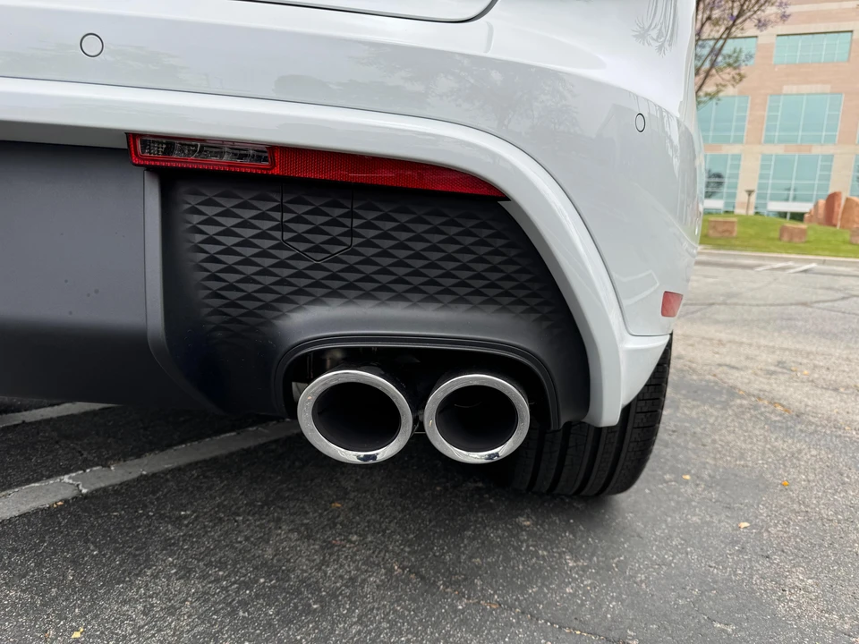 2024 Porsche Macan - Image 30 of 31