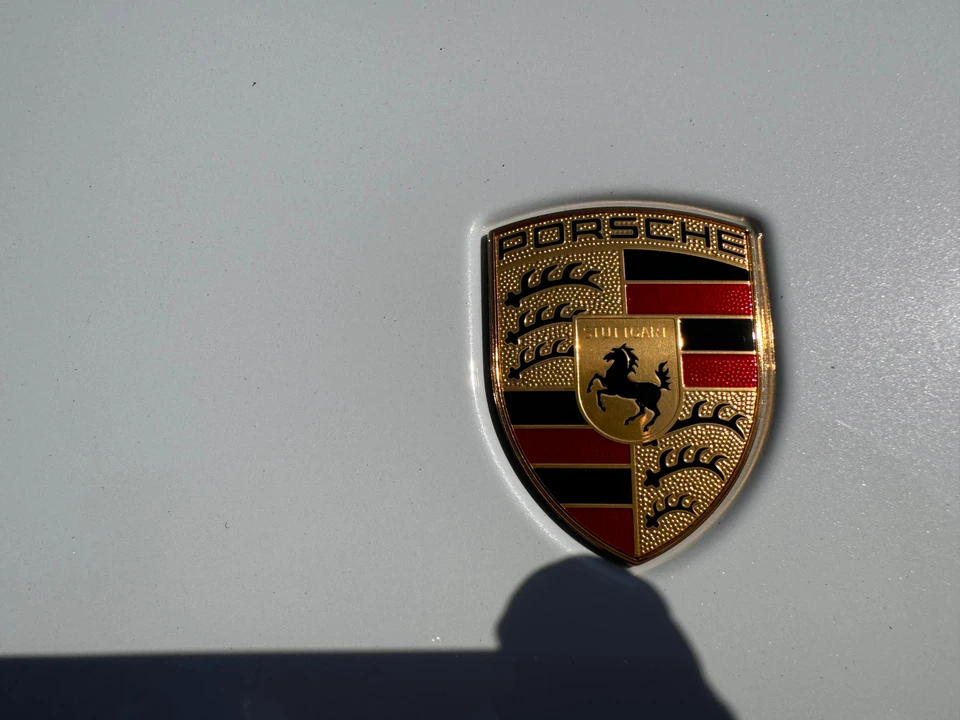 2024 Porsche Macan - Image 21 of 31