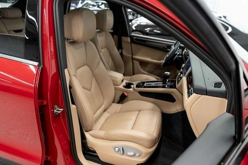 2024 Porsche Macan - Image 11 of 12