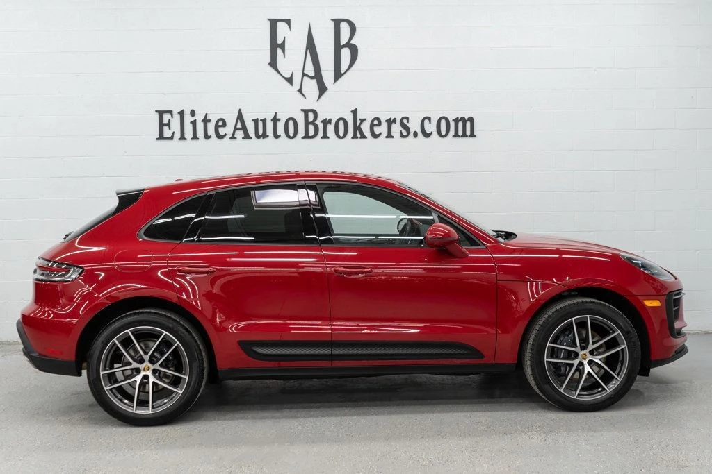 2024 Porsche Macan - Image 5 of 12