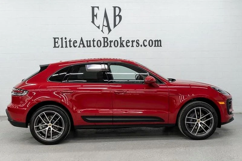 2024 Porsche Macan - Image 5 of 12