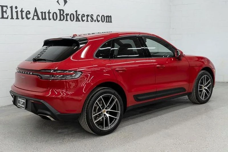 2024 Porsche Macan - Image 6 of 12