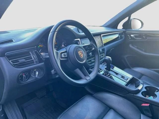 2024 Porsche Macan - Image 4 of 4
