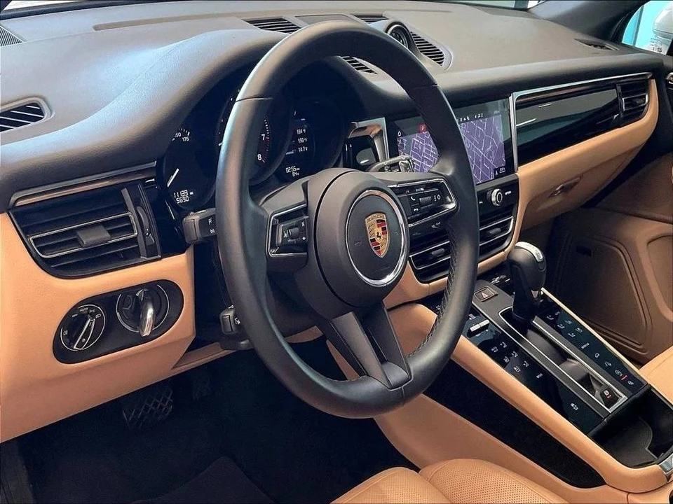 2024 Porsche Macan - Image 4 of 4