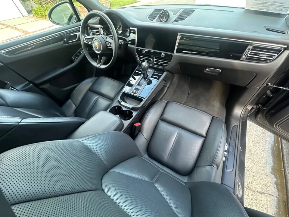 2024 Porsche Macan - Image 10 of 19