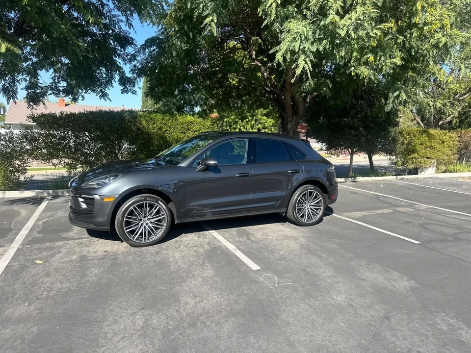 2024 Porsche Macan - Image 11 of 19