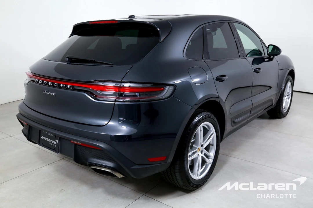 2024 Porsche Macan - Image 8 of 31