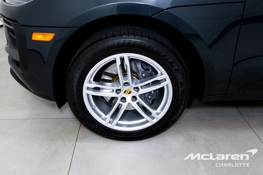 2024 Porsche Macan - Image 31 of 31