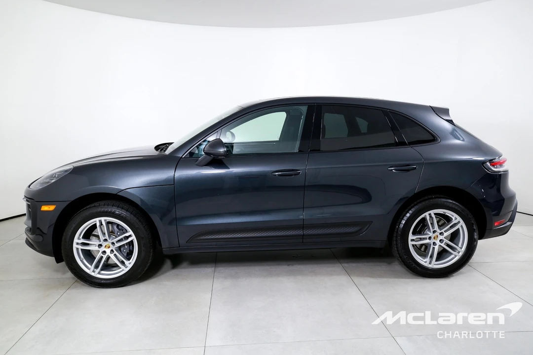 2024 Porsche Macan - Image 5 of 31