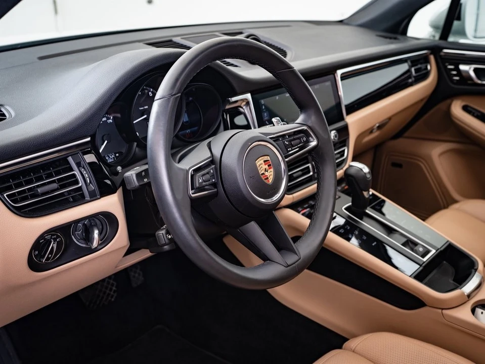 2024 Porsche Macan - Image 4 of 21