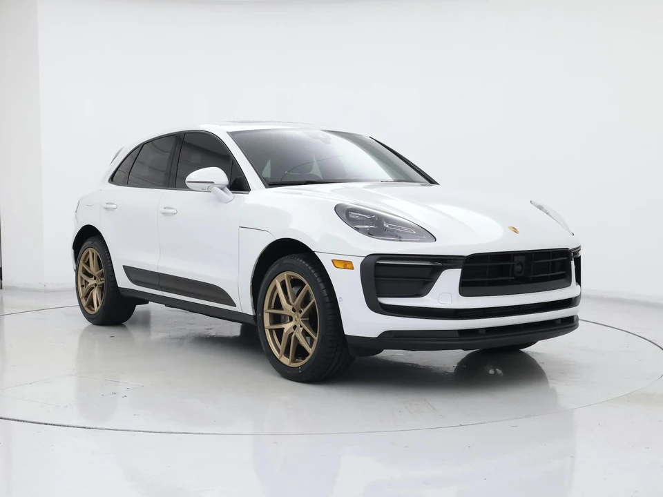 2024 Porsche Macan - Image 2 of 29