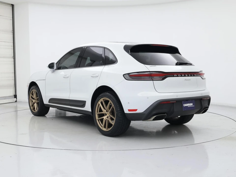 2024 Porsche Macan - Image 3 of 29