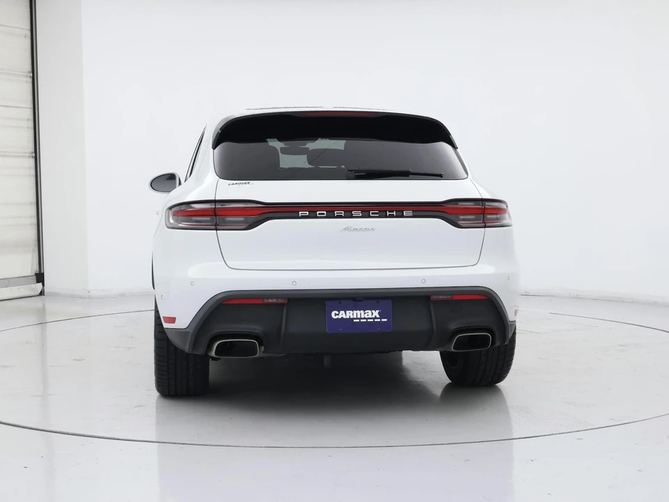 2024 Porsche Macan - Image 7 of 29