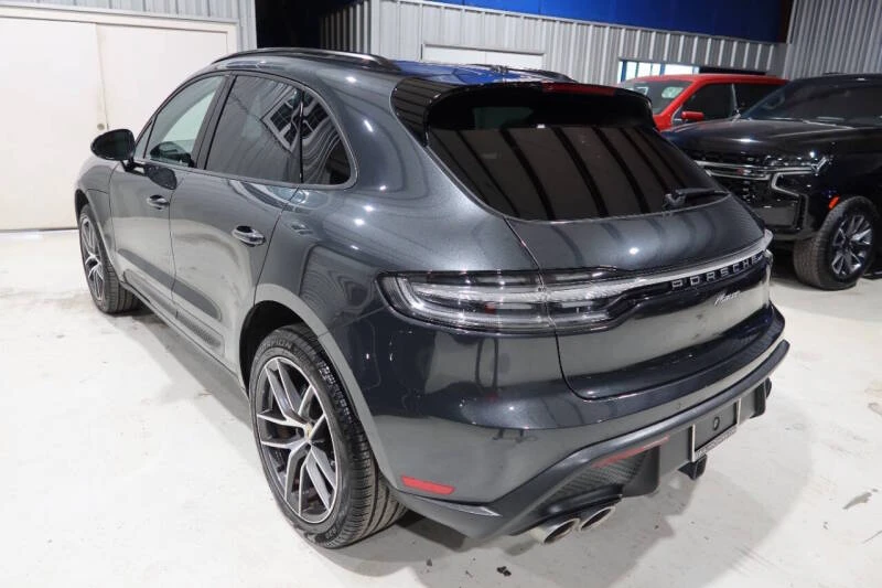 2024 Porsche Macan - Image 3 of 31