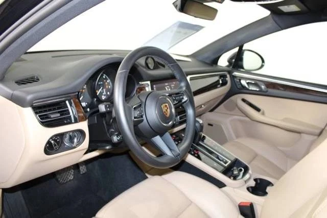 2024 Porsche Macan - Image 4 of 4