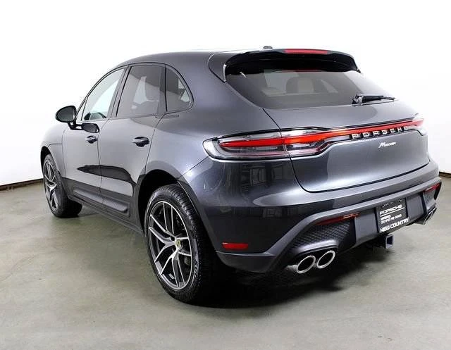 2024 Porsche Macan - Image 3 of 4