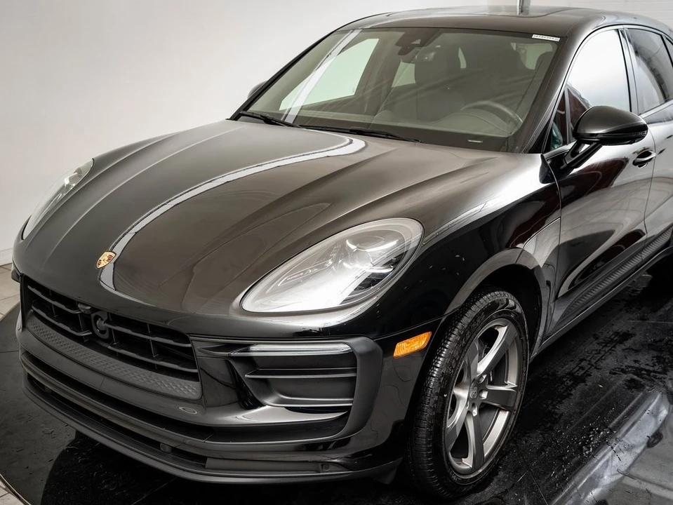 2024 Porsche Macan - Image 14 of 21