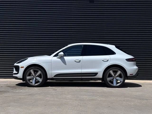 2024 Porsche Macan - Image 2 of 4