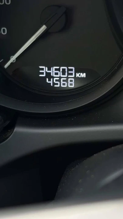 2024 Porsche Macan - Image 12 of 12