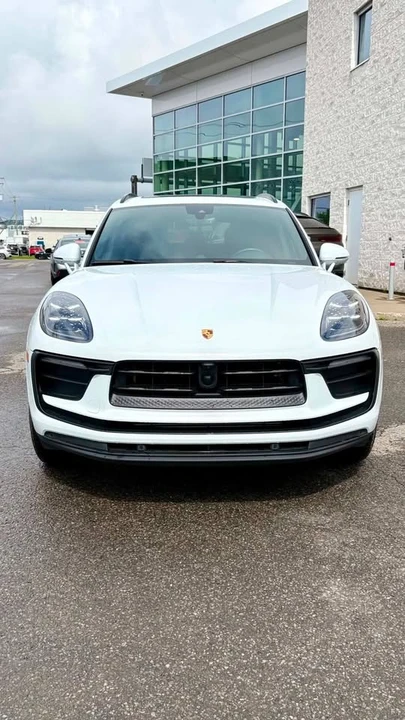 2024 Porsche Macan - Image 2 of 12