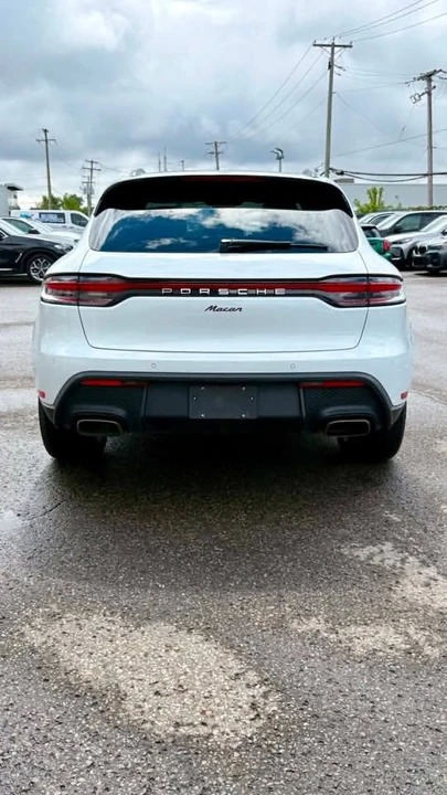 2024 Porsche Macan - Image 6 of 12