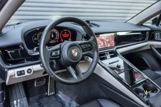 2024 Porsche 976 Panamera - Image 4 of 4