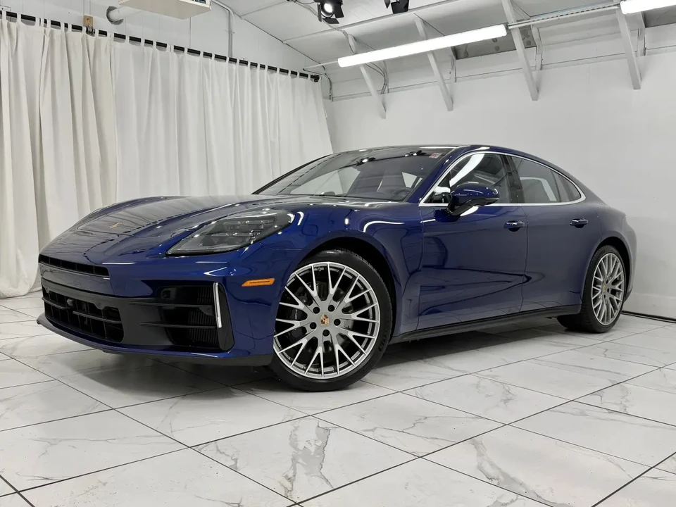2024 Porsche 976 Panamera - Image 2 of 10