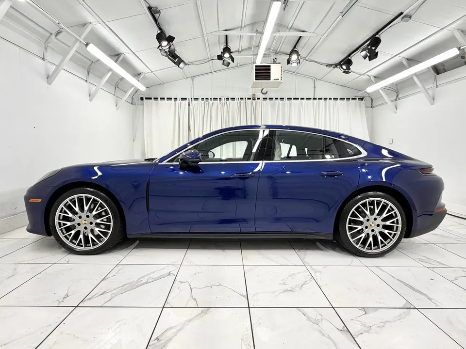 2024 Porsche 976 Panamera - Image 3 of 10